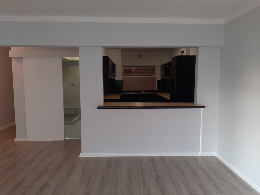 2 Bedroom Property for Sale in Mouille Point Western Cape